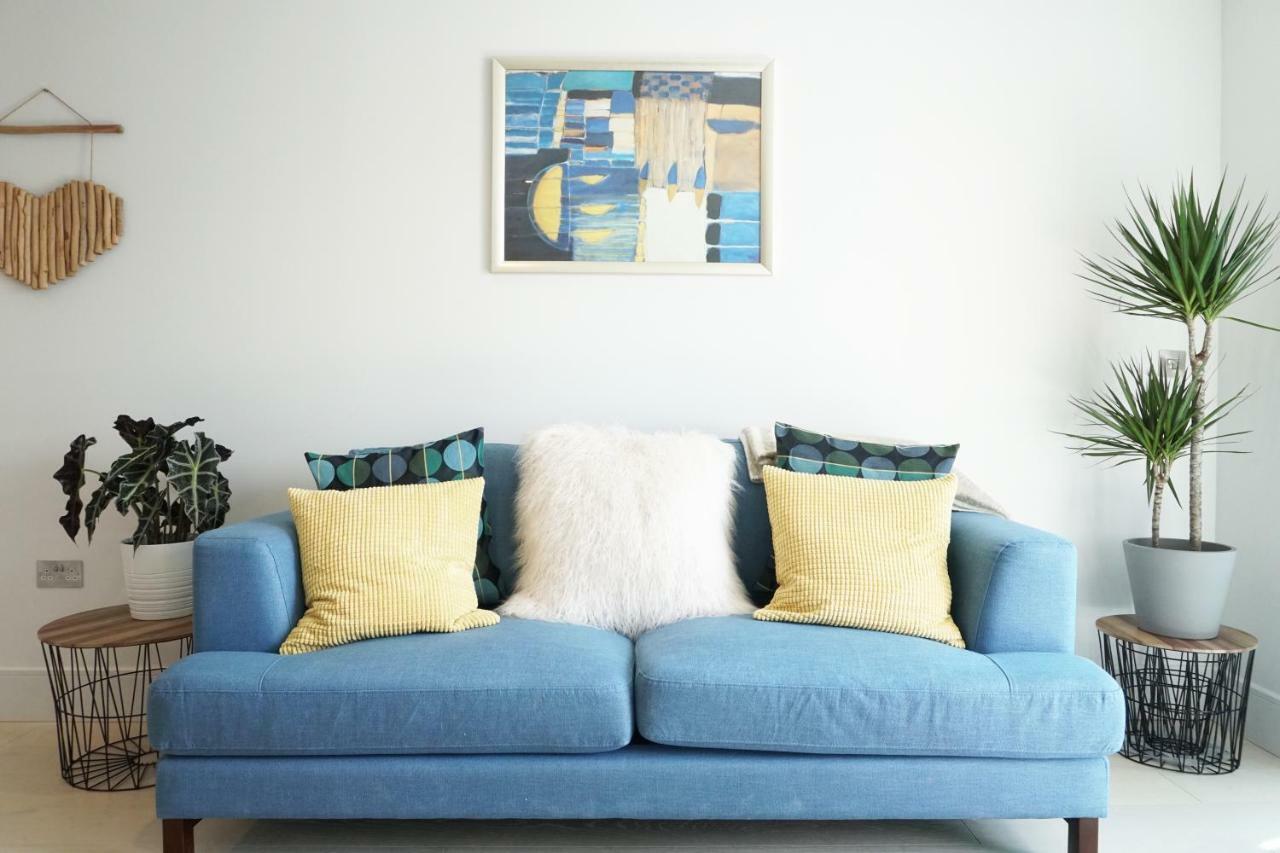 Saltwater Suites At Fistral New Quay Extérieur photo