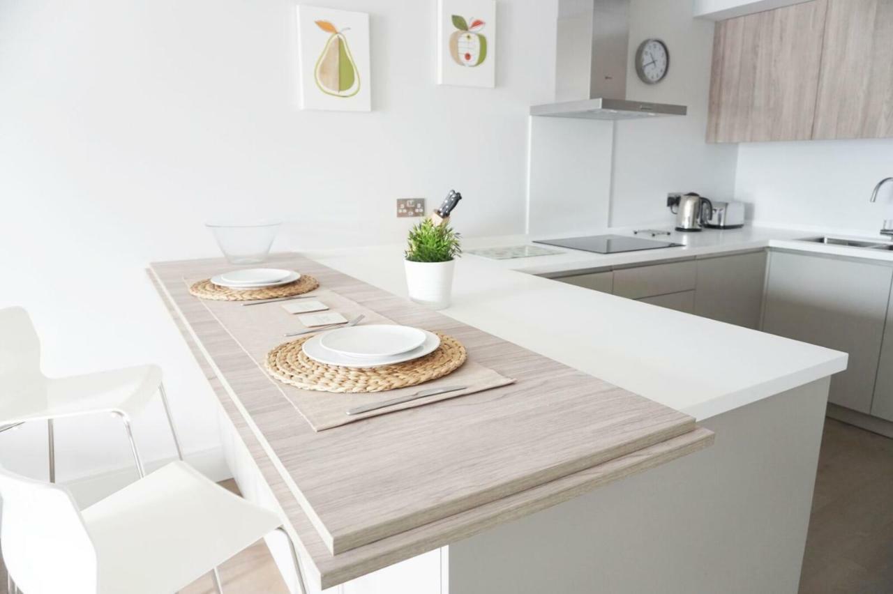 Saltwater Suites At Fistral New Quay Extérieur photo
