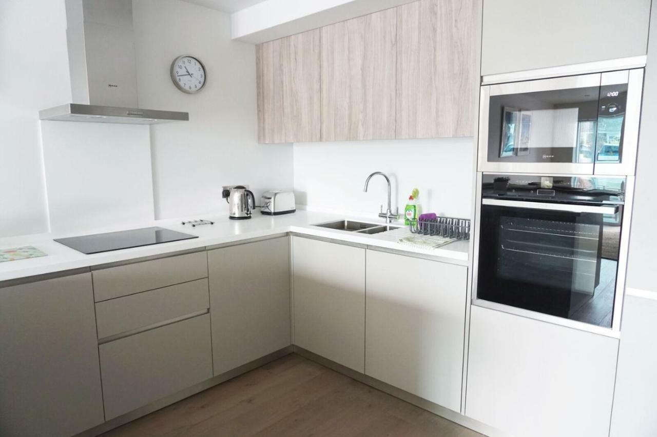 Saltwater Suites At Fistral New Quay Extérieur photo